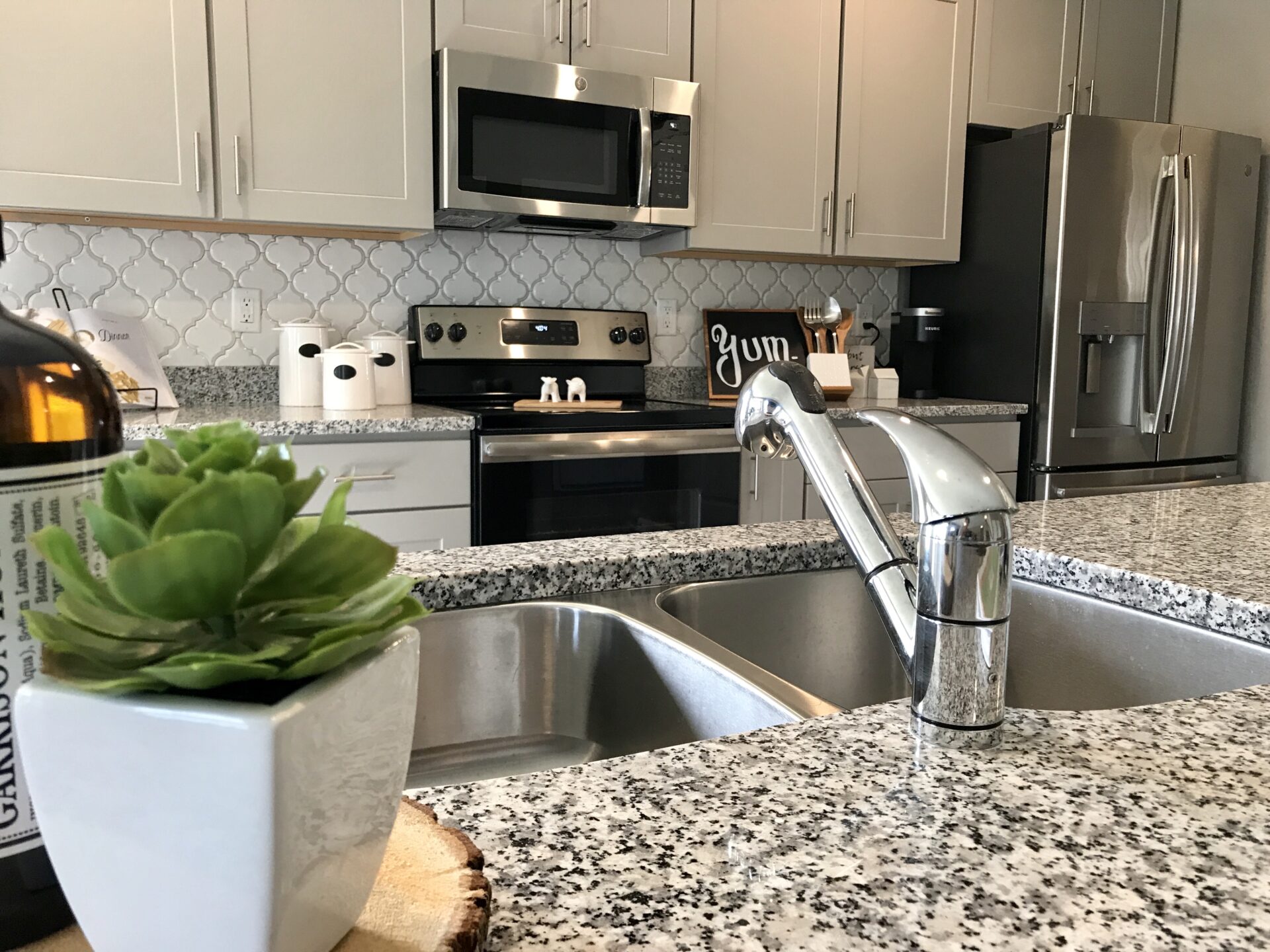 Elmsted-Kitchen Boyd Homes 4 bedroom 3 bath Elmsted